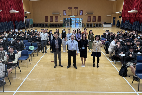 多關懷添幸福”大行動 – 中6派發糖水+打氣包